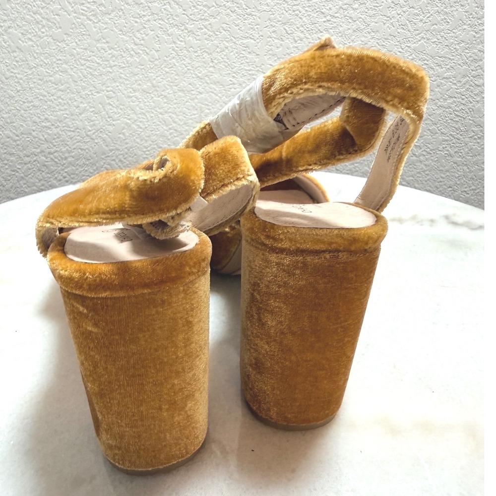 NEW Theresa Golden Yellow Velvet Platform Heels Block Heel Sandals 8.5 - Picture 6 of 8